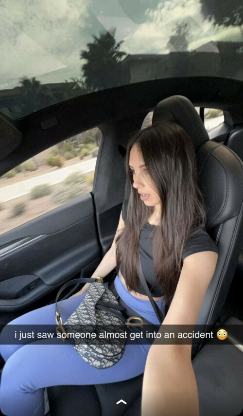 C8C74758 632D 4B93 8987 80CA8FE10059