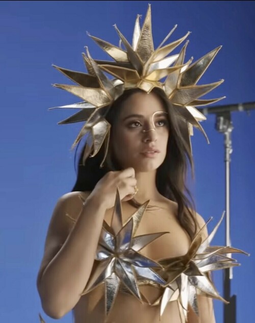 C8F2CE55 0C07 4834 93D6 8BF72E33B015