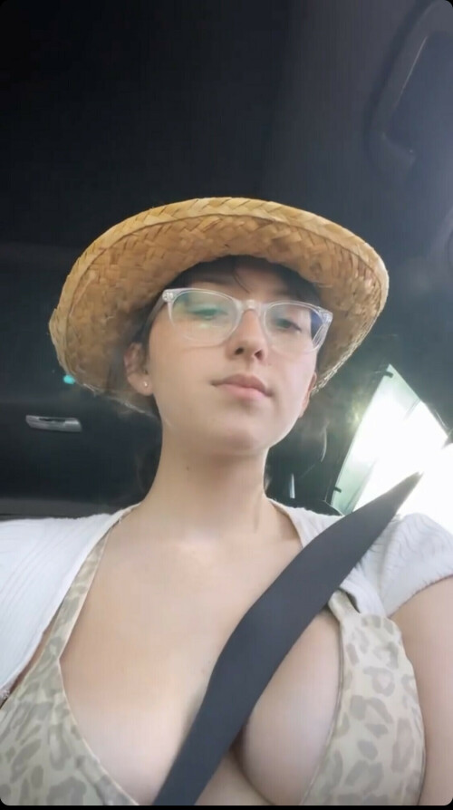 CA977031 7140 4125 A0BF 2649542142C6