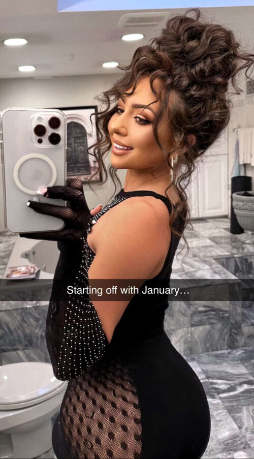 CBECA1A3 FD4D 4B4E 9FAB 1815266A5B61a72f7e68c5357717