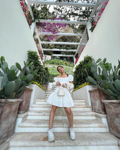 CC20B404 F417 46A1 97ED B7B546E76D91