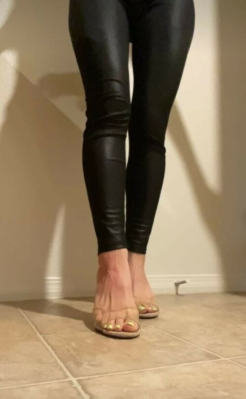 CFF6A4FD 7950 4B36 9DED E0A00A5672EDdf58f93d7d55c077