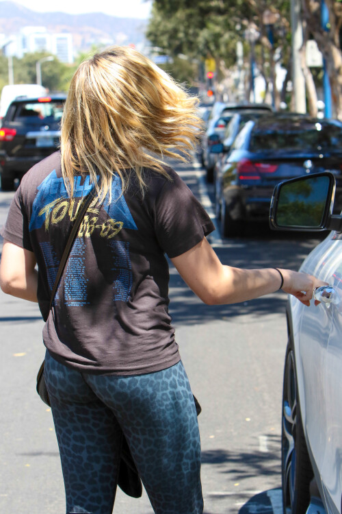 CM 150c85ff36035d3c803