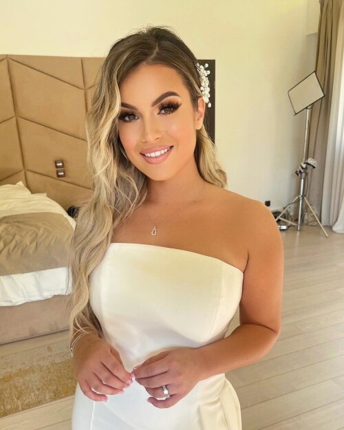 CM 207fe7e2940f5545a92