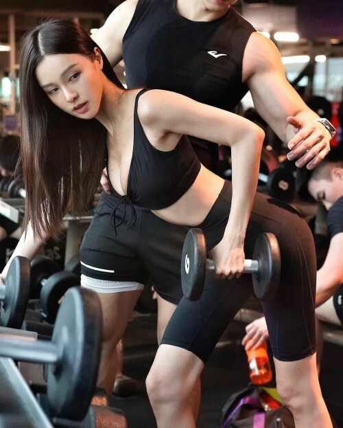 CN62s72FUZ6 43f9df8c34cecc135