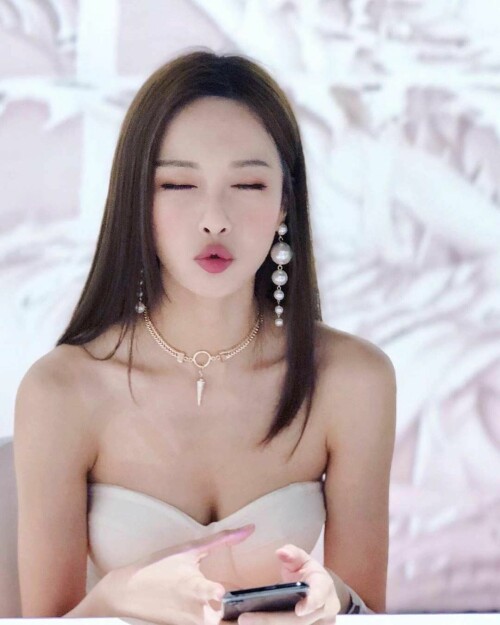 CUKsGPhpdGf 3292665469c4c26a6