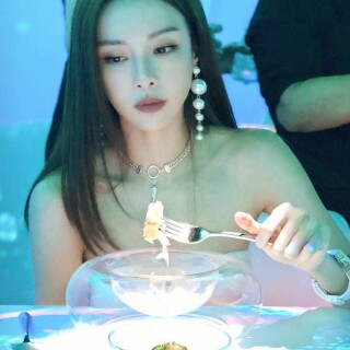 CUKsGPhpdGf_573d0b9aacf64626f