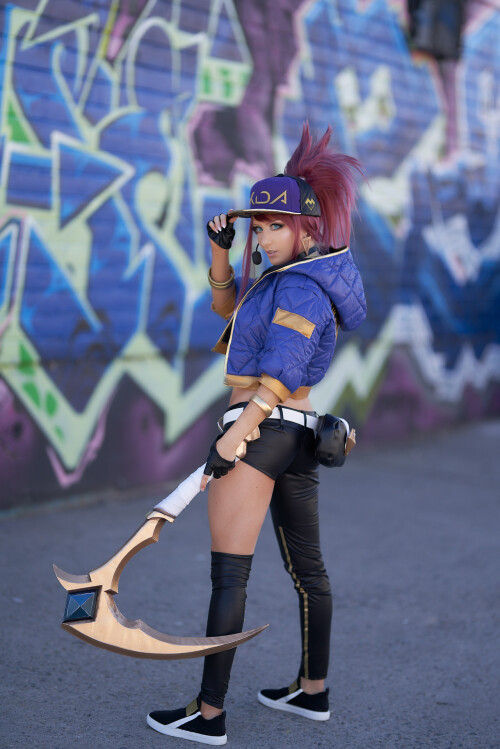 CVP050058437eb14898c9375