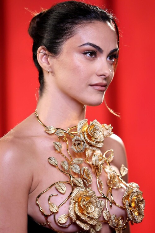 Camila Mendes 003743f50a9a4c9553d