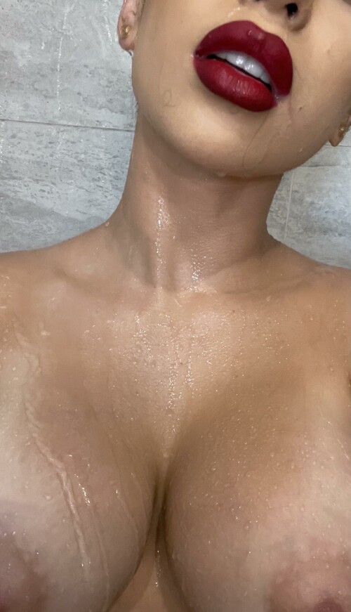 Can I suck your dick with my red lipstick