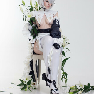 CandyBall---2B-Nun-16e4ad14239f5e803e