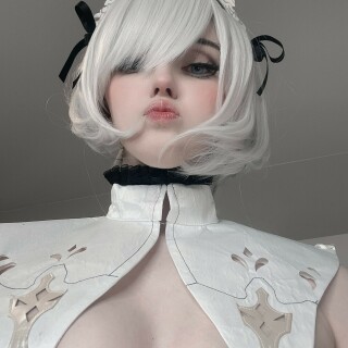 CandyBall---2B-Nun-23fd1ac1e8f07bfb75