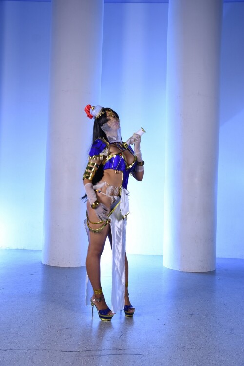 Caster and pillars54bf68ee2471f0101