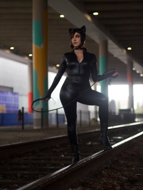 Catwoman 18