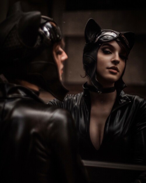 Catwoman-1c41a5e93c32267c8ec451e23de2fc412.jpeg