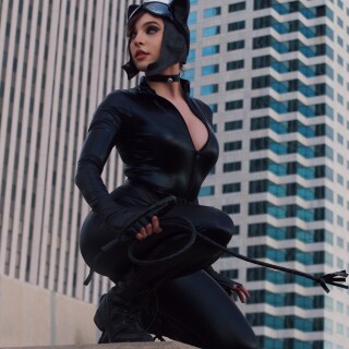 Catwoman-Phat-32cfa40805b9c60fc