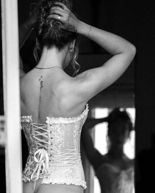 Caught you lookingJPG 5