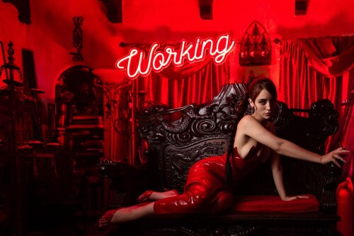 Caylee Cowan Jodie Bullock photoshoot October 2024 06f72d33c9feaba4f4