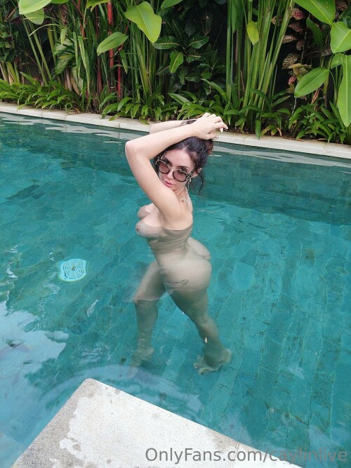 Caylinf32cd7fbbaa2ed5a