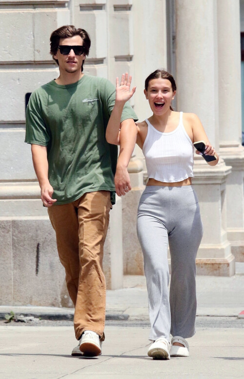 Celebrity Sightings MBB 72ae9fd620247d501