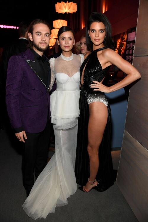 CelebrityParadise org 0944d7faa65ee9492aa