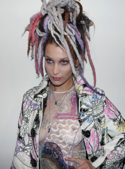 CelebsFlash.com_Bella_Hadid_Marc_Jacobs_Show_September_15001__7_