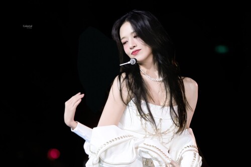 Celestial YUJIN 1872264614198784348 23bcde24094985a45