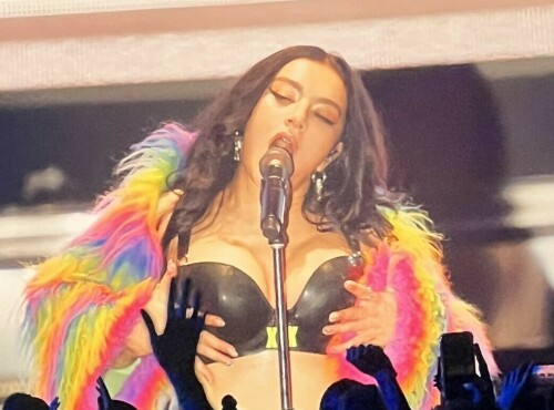 Charli XCX 2
