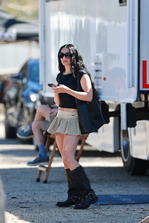 Charli12May25_4a695eb90a989d195