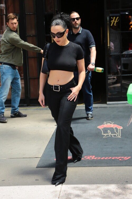 Charli XCX departing her hotel in New York 06 10 2024 10 7ba718c383b08938