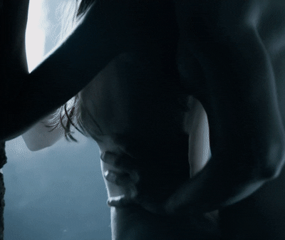 Charlotte-Hope---Game-of-Thrones-04b5680e4bb79ea78e.gif