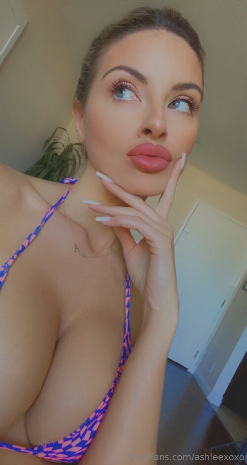 Chat Gallery OnlyFans10d6de1b2388ccc4