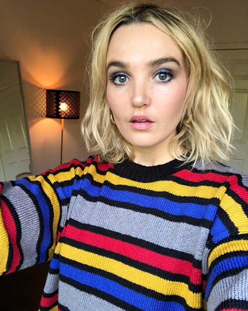 Chloe Fineman R0051a8f2149e6961246