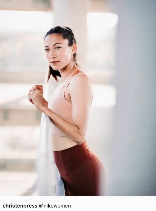 Christen Press1006