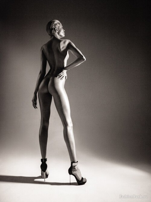 Chucha Babuchina4402593c307fd61ec344c4a