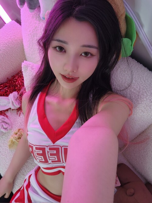 Chuu2073822c94fca19c7