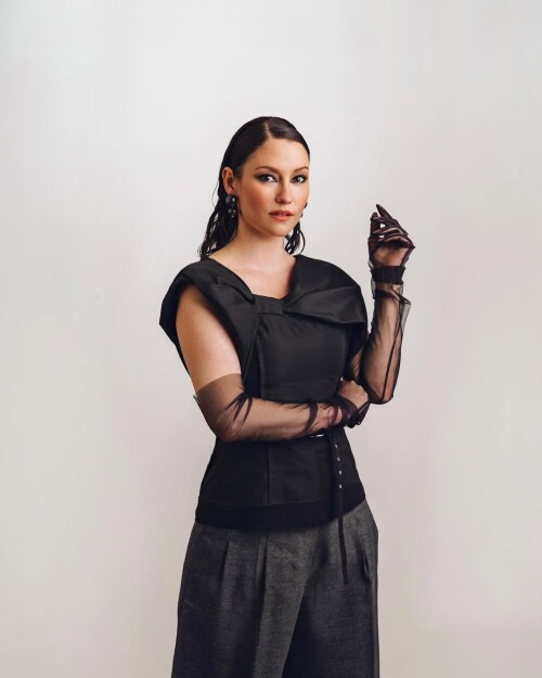 Chyler Leigh Press Tour 2cf8474bd9bd8fd43