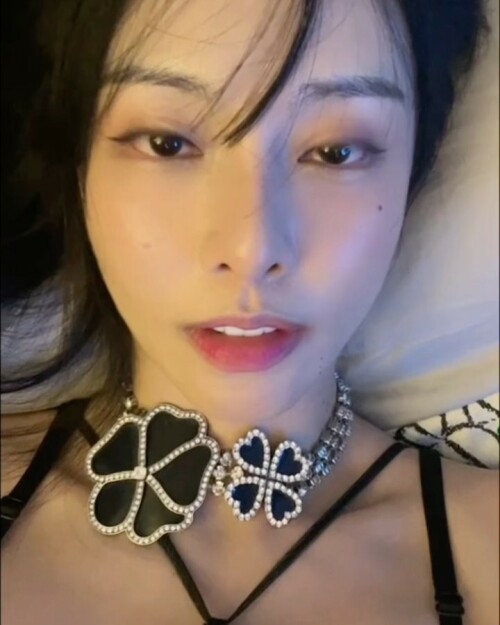 CnPCzAFSzOq cover 210016d0df08768be