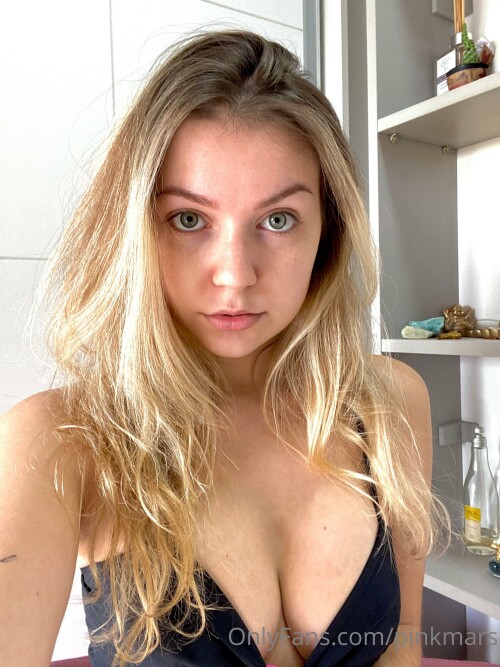 Coomer abc10a8c bfe5 4360 8686 2acfb92c5b1619ecd4bbd51cc426