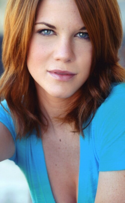 Courtney Hope Cleavage 534a72c1a3d6e073f