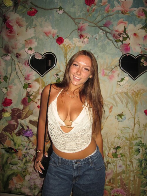 CrazyJamJam 5851c165dc873c177a4