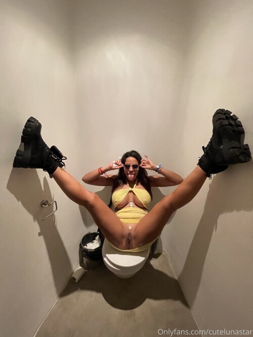 CuteLunaStar OF Pic 22d49d2c9cc6f50496