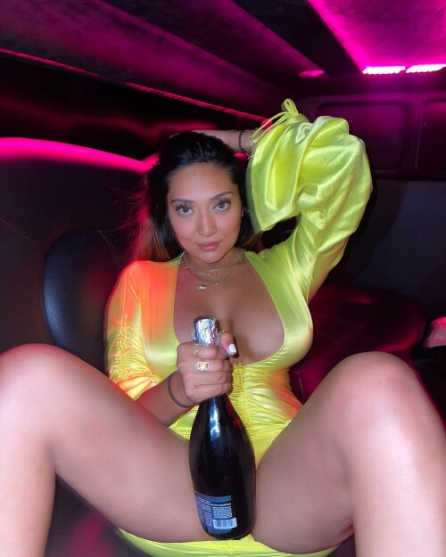 D0632217 98AF 4094 BB8F 4BD7B8170A9C