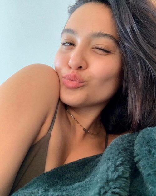 D2BzG 6WkAEvKshcab33fc0ca725e13