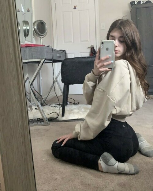 D2E89BFB 0BF0 4FBD 8260 18AA9FFC0AFB