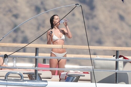 D2 40 deac37dca41721f7