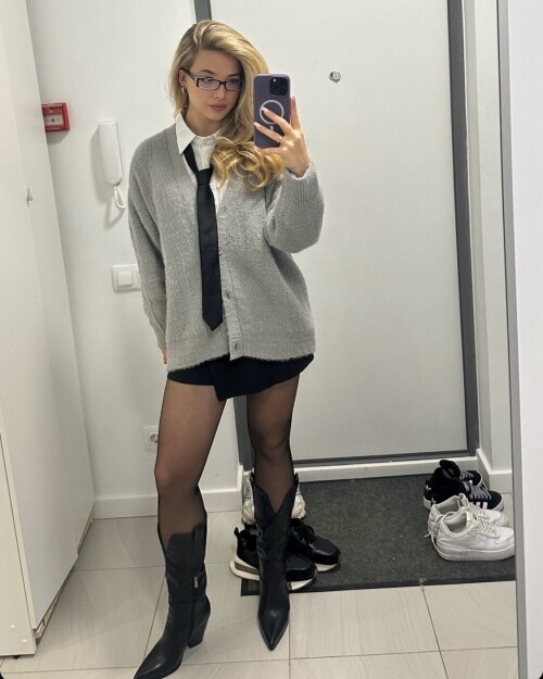 D331F0B5 5853 4729 B244 146406B6F5EDdc813ee5b6dce403