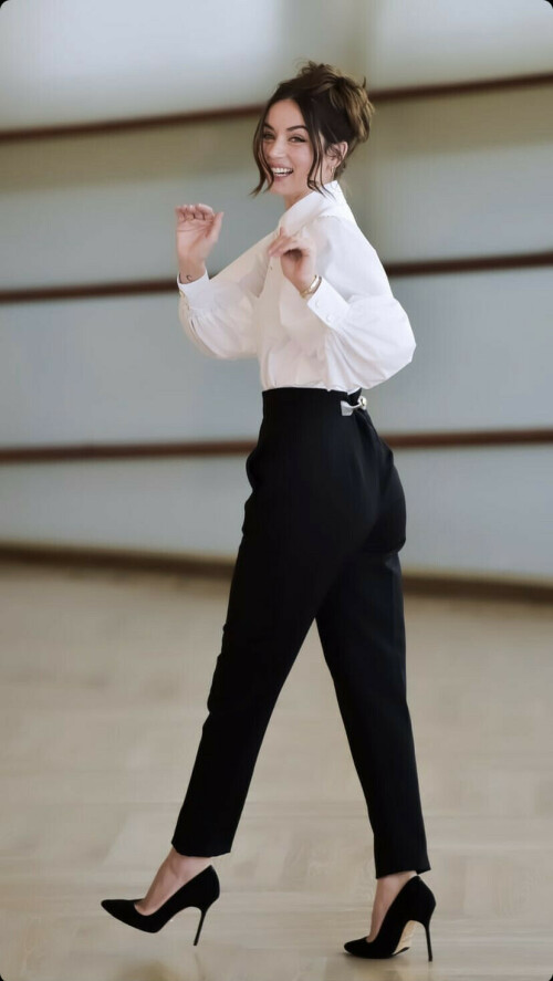 D524536C C6E3 4AA0 9E49 F55E3C7E9B5A