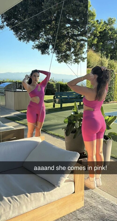 D5533FC3 5A4E 4991 95D1 154D69FFBBD56573233f49d1c601