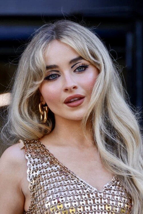 D562CB48 005C 4E70 AA31 D66D9A3D866A